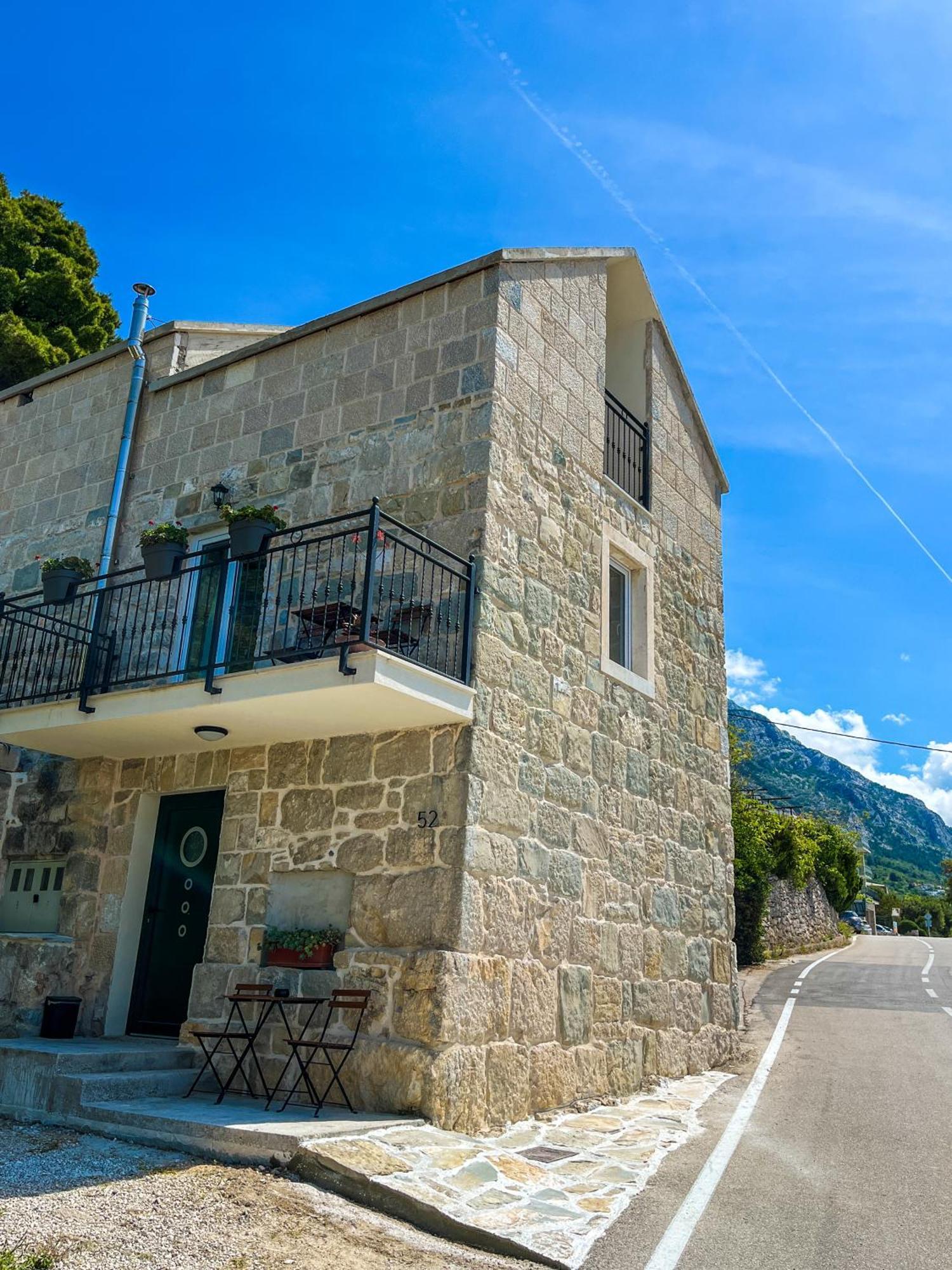 דירות ברלה Old Stone House Klaric מראה חיצוני תמונה