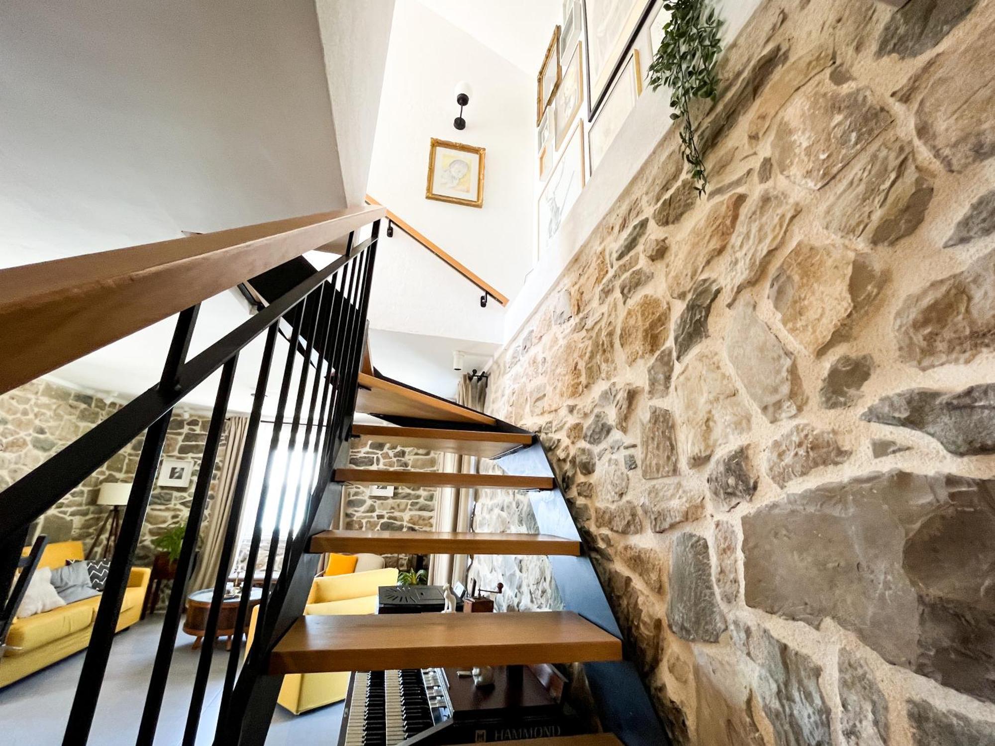דירות ברלה Old Stone House Klaric מראה חיצוני תמונה